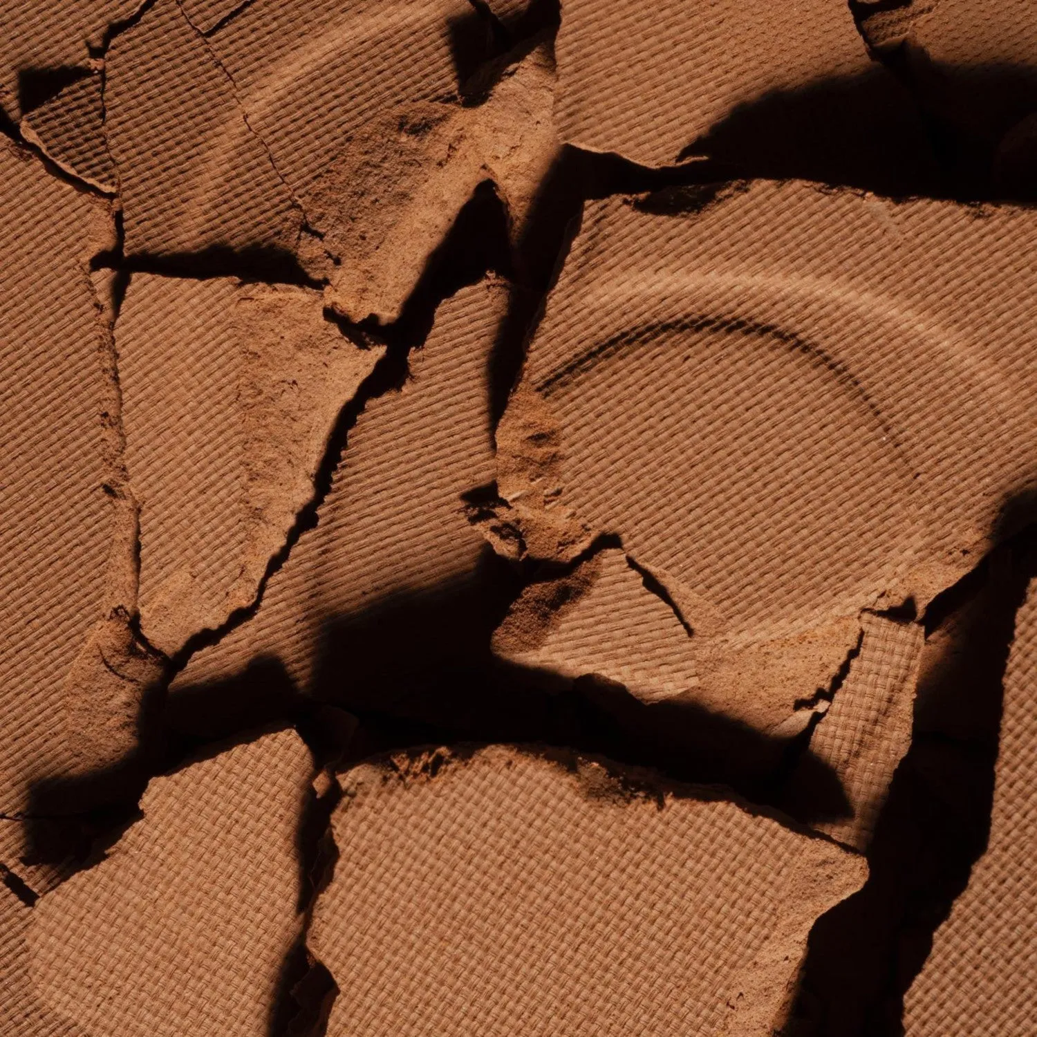 Beauty Creations Flawless Stay Powder Foundation